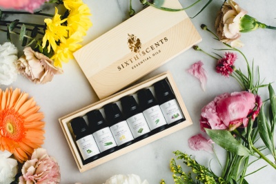 Collectors Club . 100% Pure Essential Oils . Set of 6 . Curated Each Month