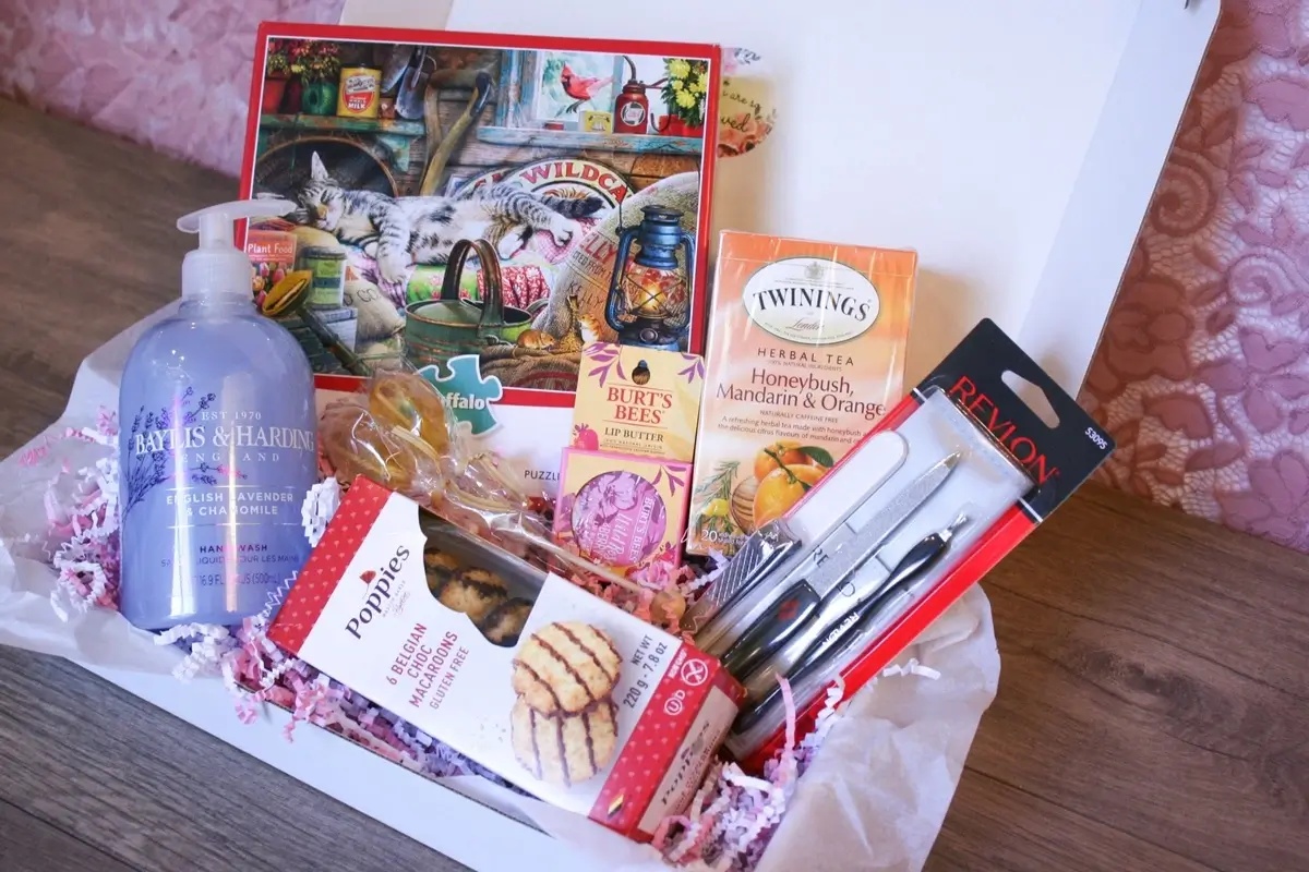 The Best Grandparents Gifts, Subscription Boxes, & Care Packages 