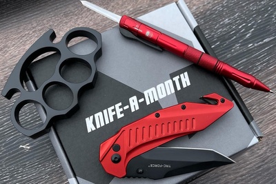 Knife a Month Box Photo 2