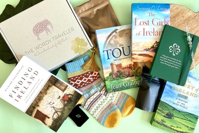 Wordy Traveler Dual Full Suitcase Subscription Two Fiction and Two Non-Fiction books Photo 3