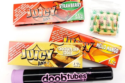 So Juicy pack! ( Juicy Jay Rolling Papers, Doob Tube, Pre-Rolled Tips, Stash Bag, ) Photo 1