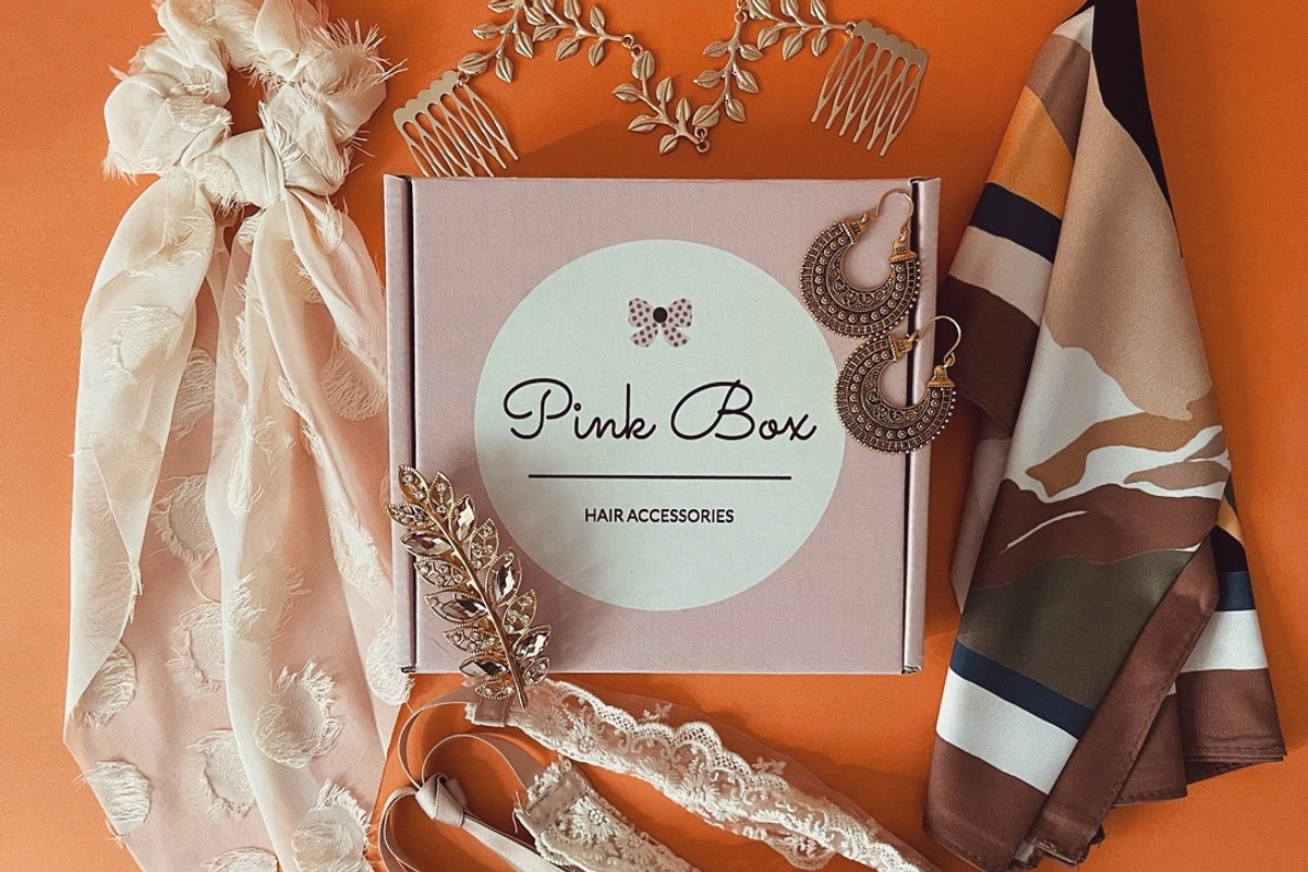 Pink Box Hair Accessories 🎀 Photo 1