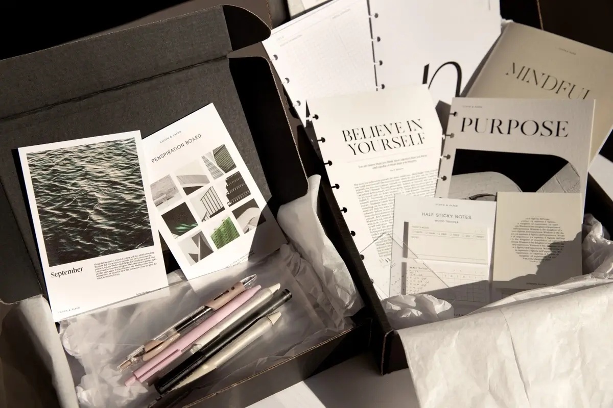 The Best Planner & Stationary Subscription Boxes for New Intentions (2022)