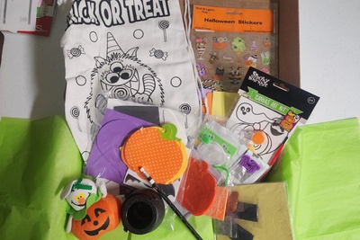 NEW Craft n' Play Monthly Themed Subscription Craft Box for Kids Ages 4-6 Photo 1