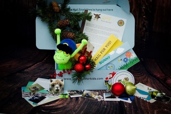 Give the Gift of Personalized Weekly Letters