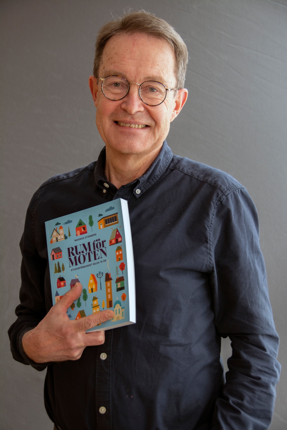 Magnus Stenberg, författare till Bildas jubileumsbok "Rum för möten"
