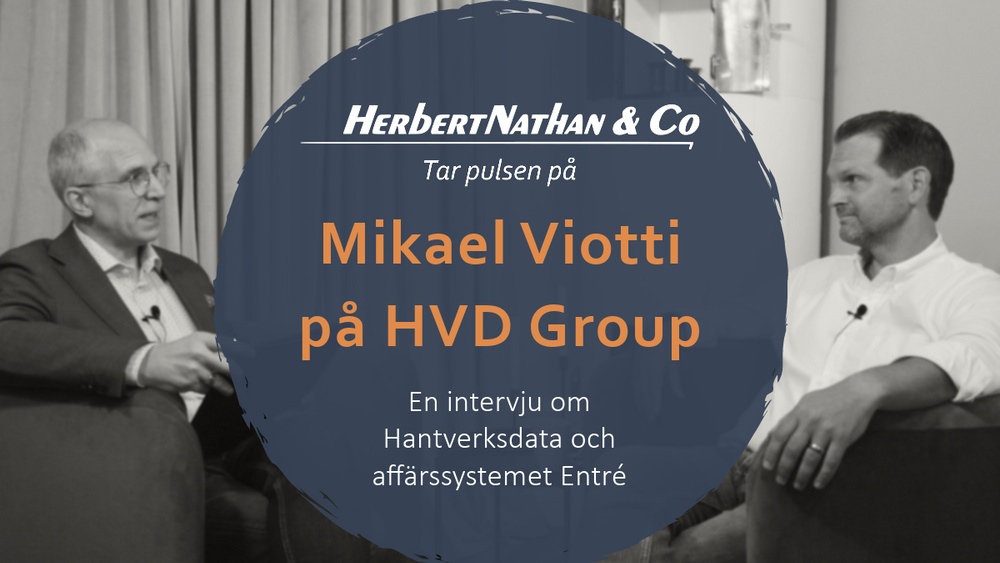 Mikael Viotti blir intervjuad av HerbertNathan & Co.