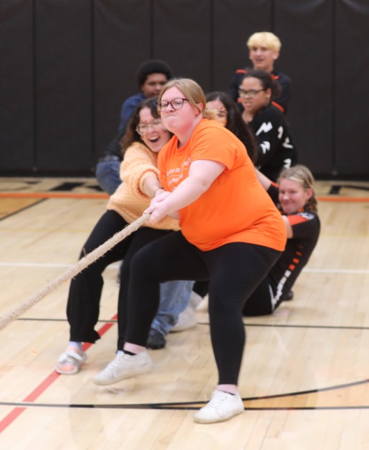 Students participate in the tug-of-war