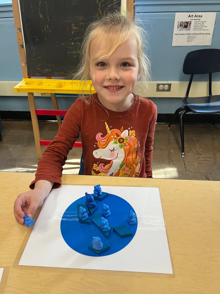 preschool girl sorting blue colors