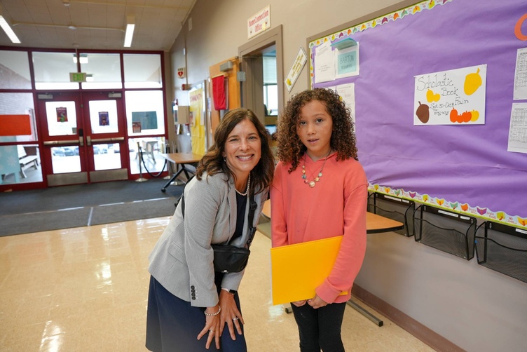 superintendent dr. michelle kuss-cybula with a homeconnection student