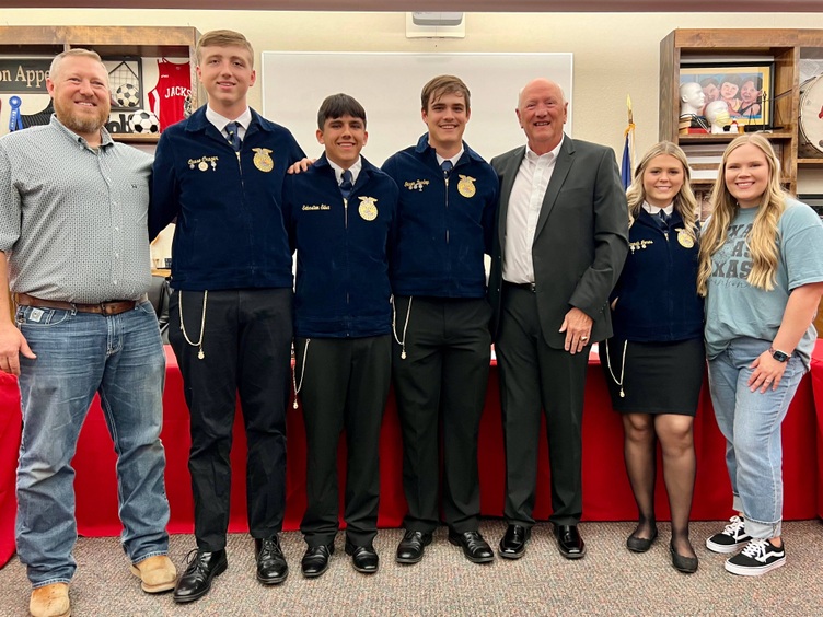 Photo of Lone Star Degree recipients with Board President, Jay Wyatt and teachers Eric Crager and Kelsie Cooper