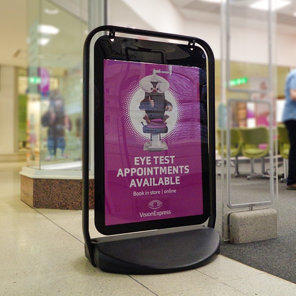  Swinger 4000 In Shopping Centre Showing Vision Express Artwork