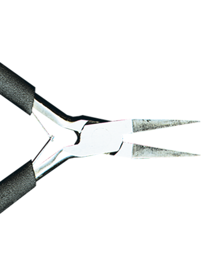 Flat-nosed pliers