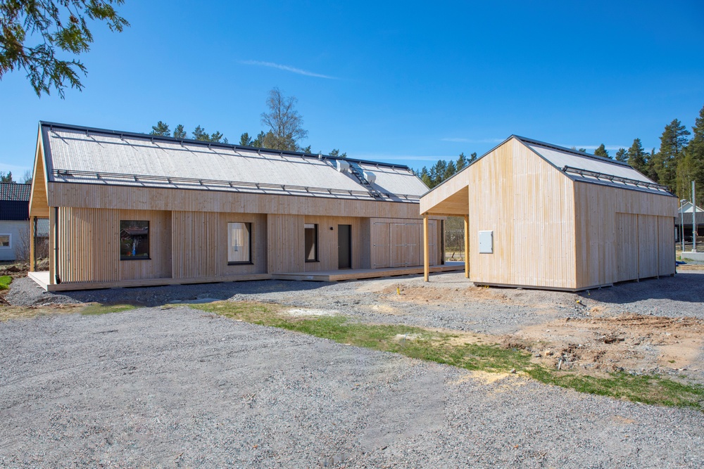 Villazero exterior with garage. 