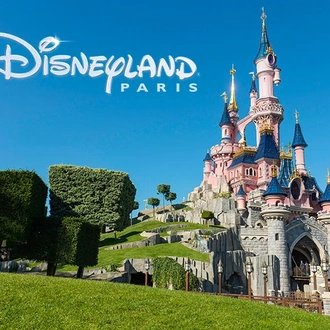 tourhub | National Holidays | Disneyland® Paris 