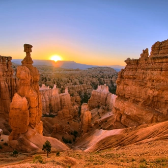 tourhub | Bindlestiff Tours | 3-Day National Parks Tour: Zion, Bryce Canyon, Monument Valley and Grand Canyon from Las Vegas with Lodging 