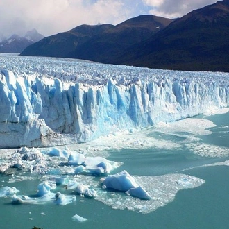 tourhub | Signature DMC | 3-Days and 2 Nights Experience El Calafate with Airfare from Buenos Aires 