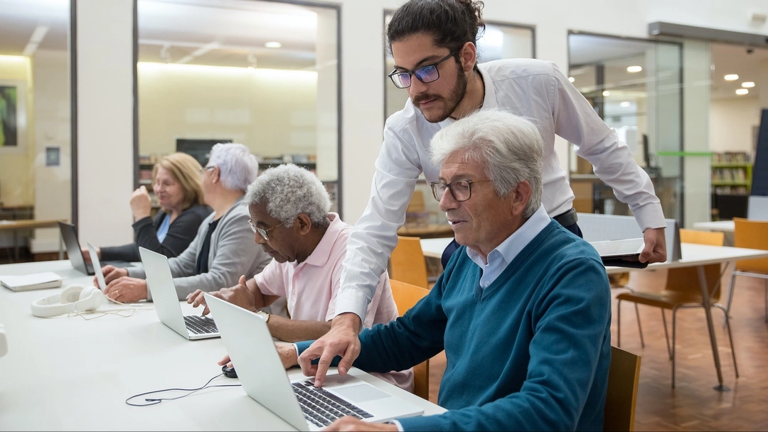 Représentation de la formation : Médiateur du Numérique - Accompagner différents publics vers l'autonomie dans les usages des technologies, services et médias numériques