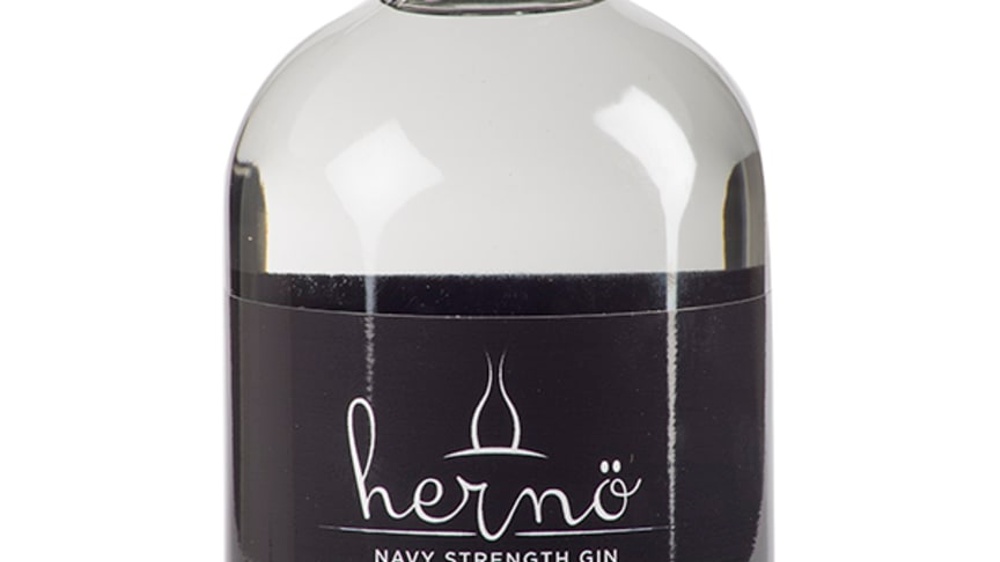 Hernö Navy Strength Gin. Hernö Navy Strength Gin, a bold flagship rich in flavour, is made from the same distilled gin as Hernö Gin, but diluted to 57% instead of 40,5%. The difference in aroma and taste is very clear and Hernö Navy Strength has an overall richer flavour with bolder juniper, coriander and citrus.