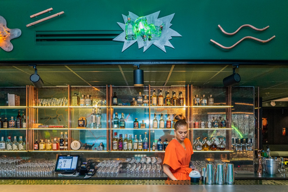 Facit Bar står som värd för baren där en collaboration crew bestående av lokala samarbetspartners som tillexempel Ciderbodens Peter Ångman utvecklar nya smaker och produkter med hjälp av flera utställare från mässan.