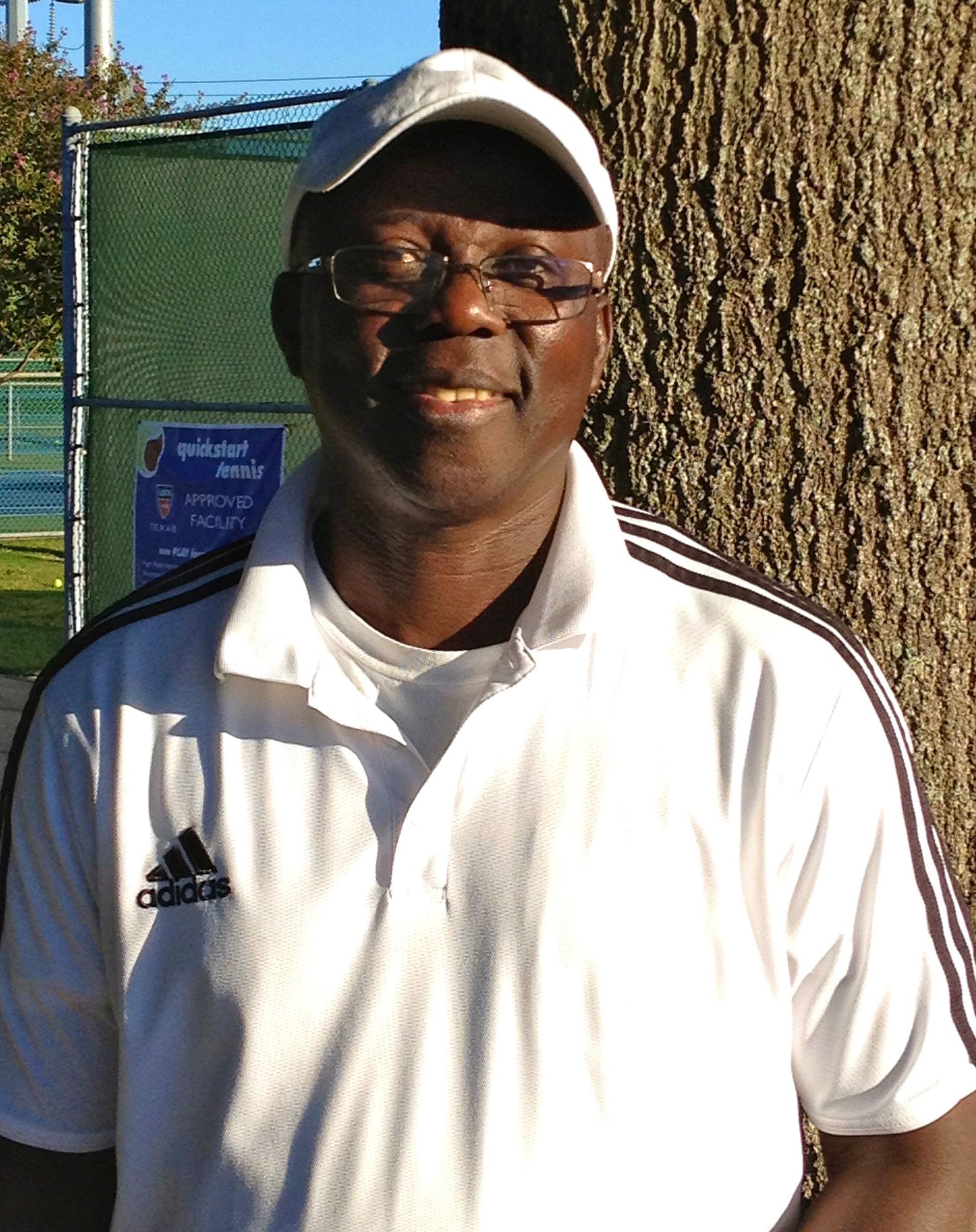 Carl L. teaches tennis lessons in Dallas, TX