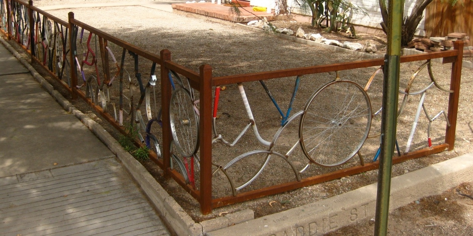Banner image for MAKER series: Bicycle-part fence design and assemblage