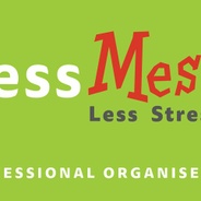 Susanne from LessMess's logo