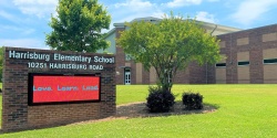 Harrisburg Elementary PTO's banner
