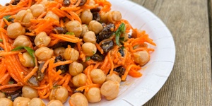  FIRE STATION | Carrot & chickpea salad - shredded local carrots, chick peas, fresh herbs & maple mustard dressing VV/V/GF/DF 