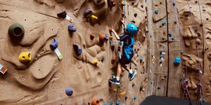 Indoor Rock Climbing (5 years +) 1 hour session 11:15am - 12:15 pm (Includes general admission)