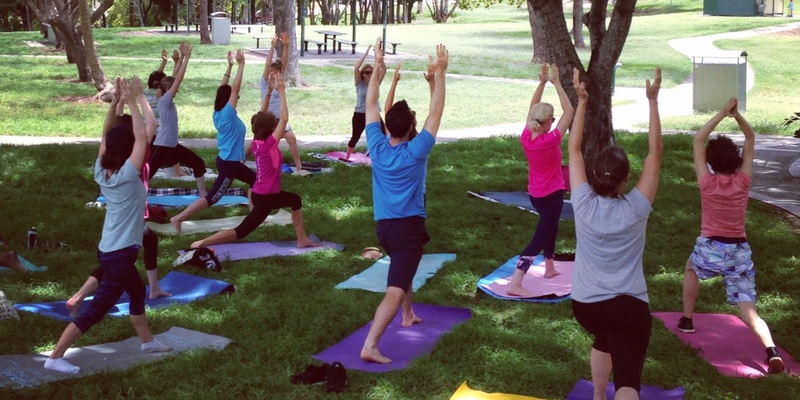 Yoga in Perth St. Park. Camp Hill