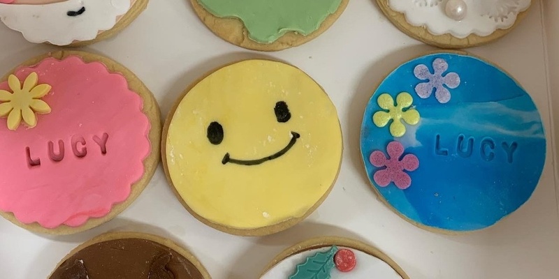 Kids cookie decorating class