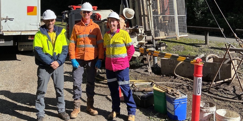 Connections "along the pipeline" with groundwater researcher, Lucy Reading 