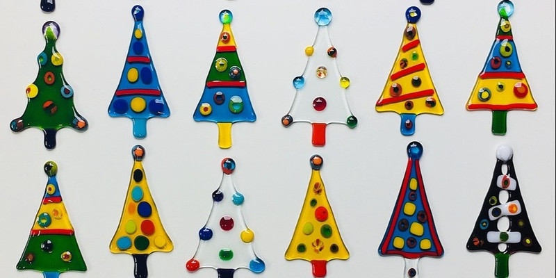 Come & make your own Fused Glass Christmas Tree Decoration with Glass Artist Joy Levins (Friday 6th Dec)