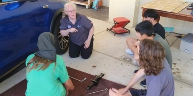 MIXED GENDER Motor Vehicle Maintenance