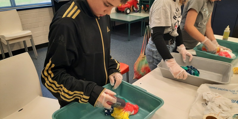 Kids' Tie Dye Class