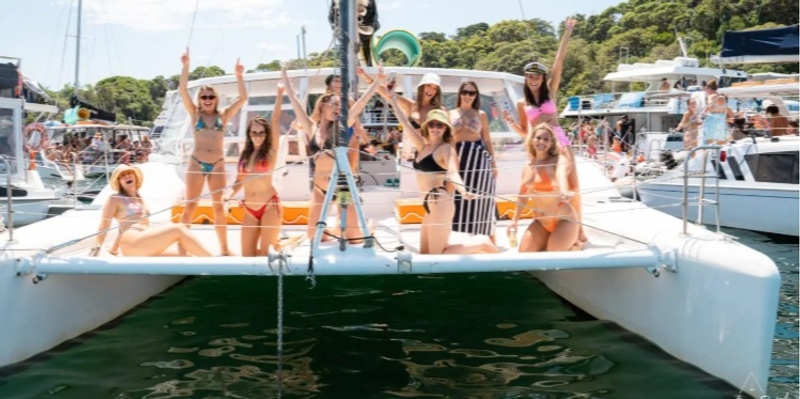 Bondi Business Babes Yacht Social