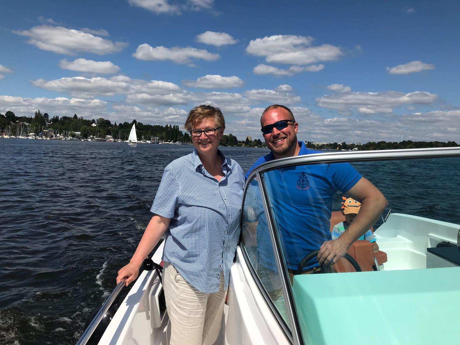 7 Lake Boat Tour with Pickup - Accommodations in Berlin