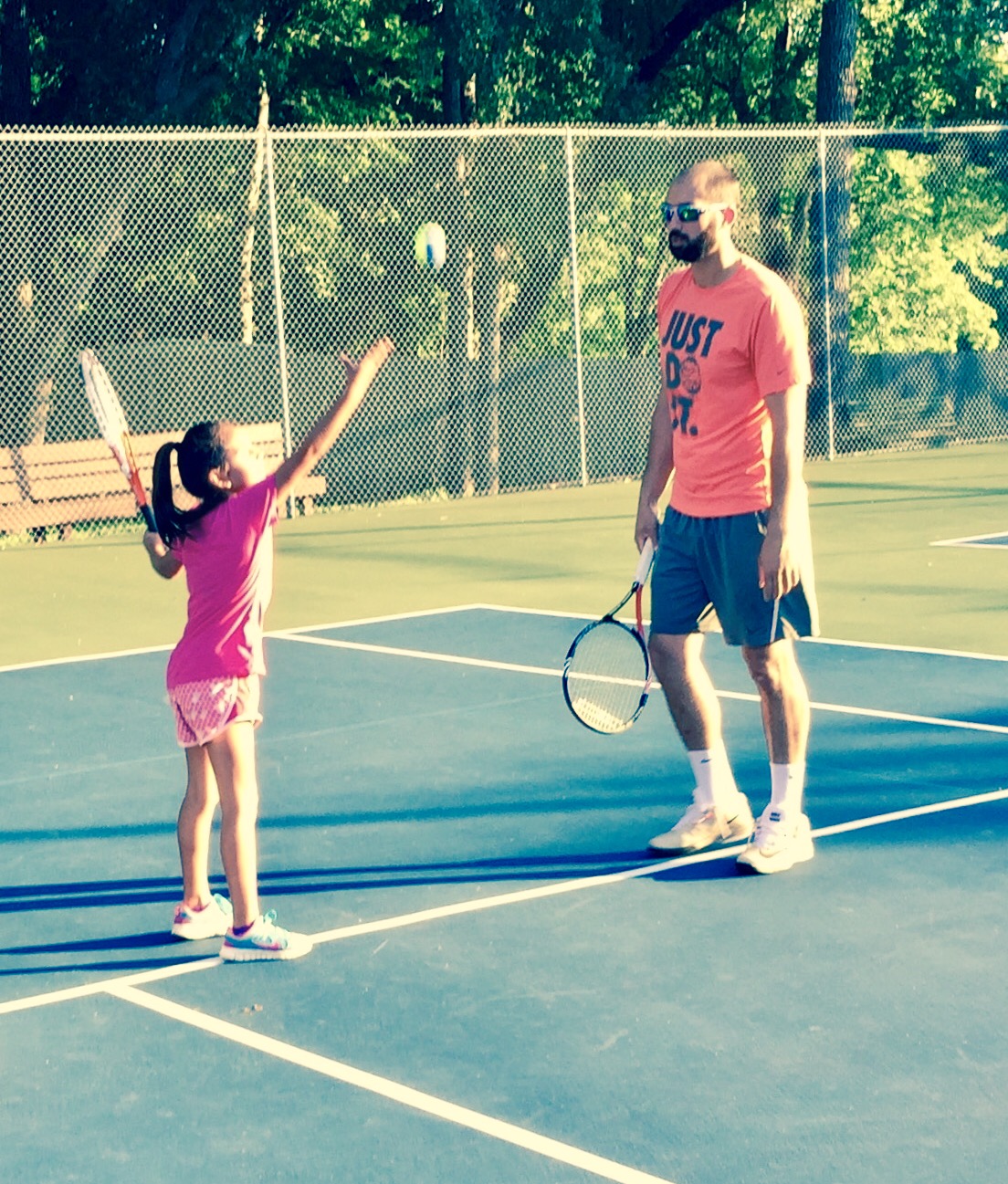 Arnaud G. teaches tennis lessons in San Antonio, TEXAS
