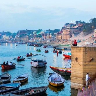 tourhub | Holiday Tours and Travels | 4-Days tour of Agra with Varanasi from Delhi Includes,Hotel,Train Ticket,Vehicle 