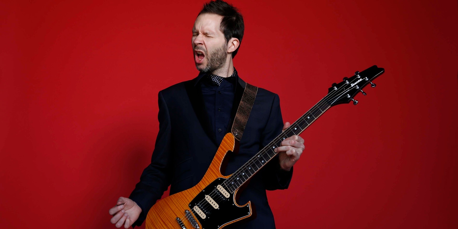Paul Gilbert to perform in Singapore this December 
