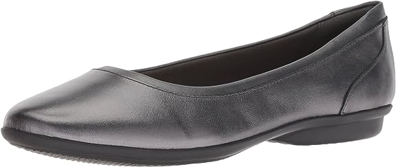 80+ Most Comfortable & Trendy Teacher Shoes - Teaching Expertise