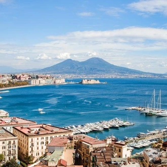 tourhub | Escursioni Italiane Srl | Naples, Pompeii and Mt.Vesuvius: 'O Sole Mio 