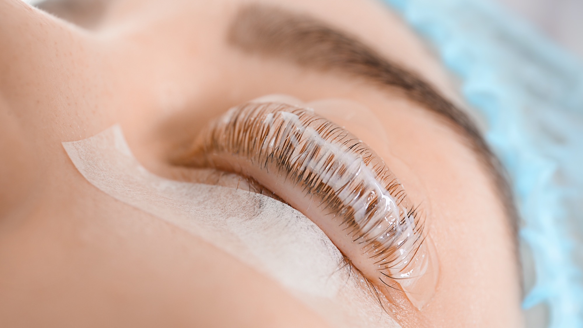 Représentation de la formation : REHAUSSEMENT DE CILS, MASCARA SEMI-PERMANENT ET LASH BOTOX sans Kit pédagogique