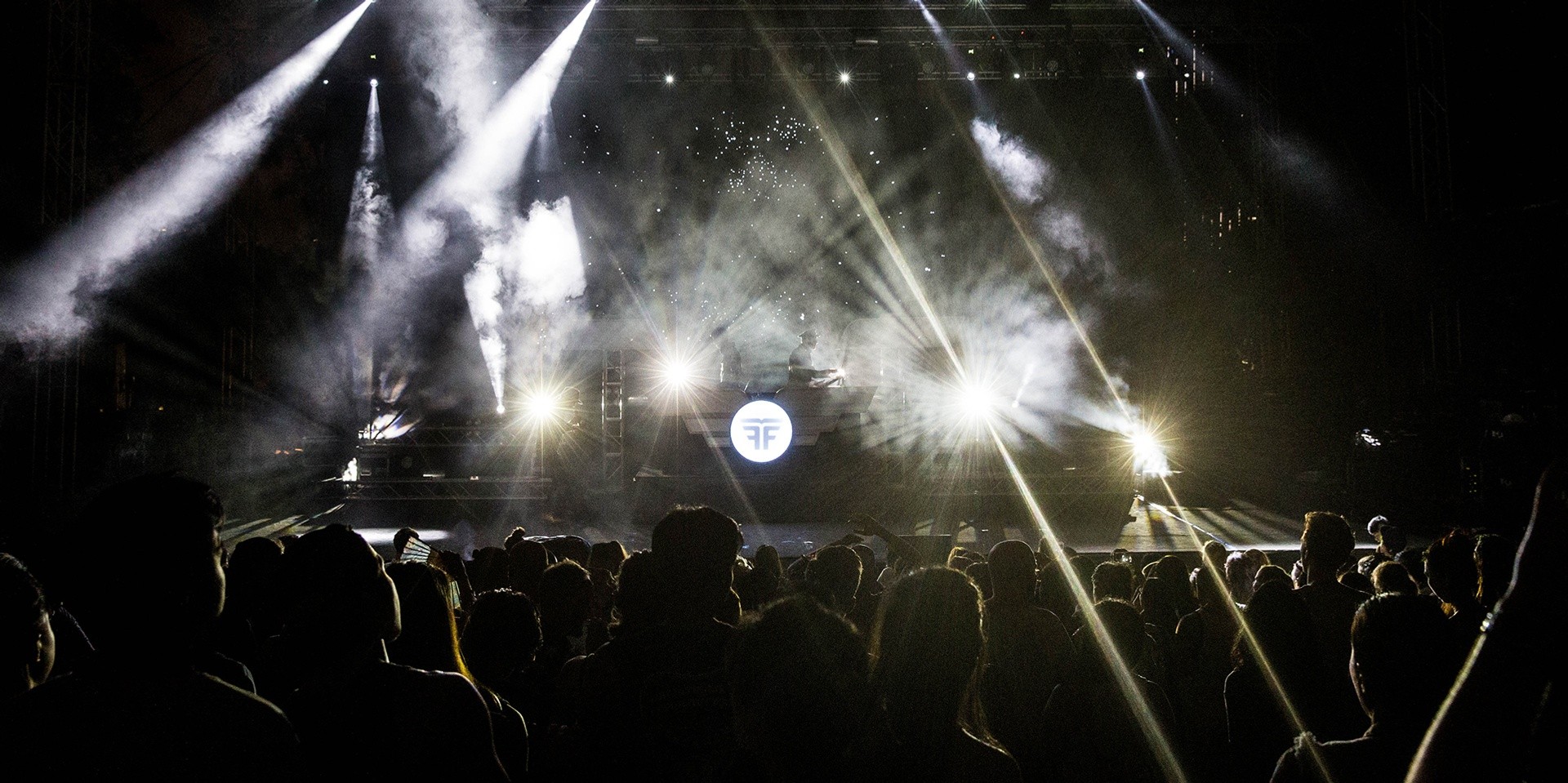 PHOTO GALLERY: Neon Lights Festival 2015