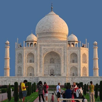 tourhub | Holiday Tours and Travels | 4-Days tour of Agra with Varanasi from Delhi Includes,Hotel,Train Ticket,Vehicle 