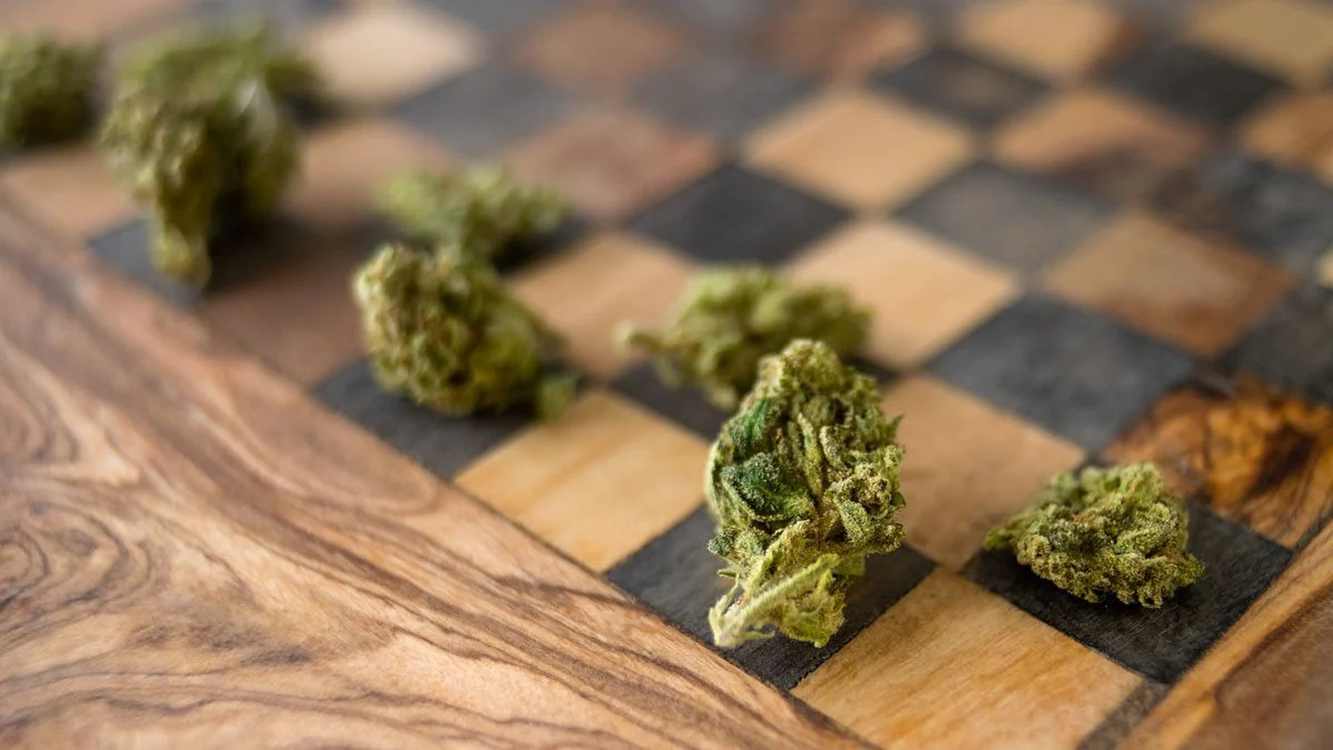 Combining Cannabis and Board Games