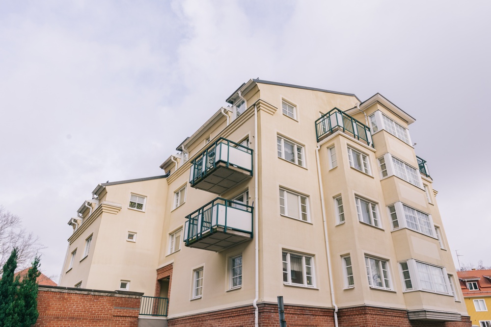 Ikano Bostad stärker sin närvaro i Göteborg med förvärvet av drygt 600 lägenheter. 