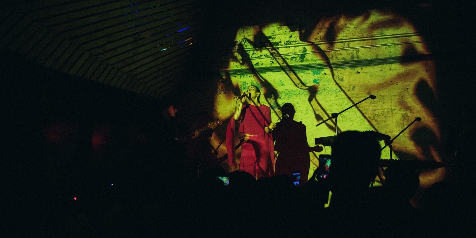 GIG REPORT: Chairlift envelops Manila with their picturesque sound