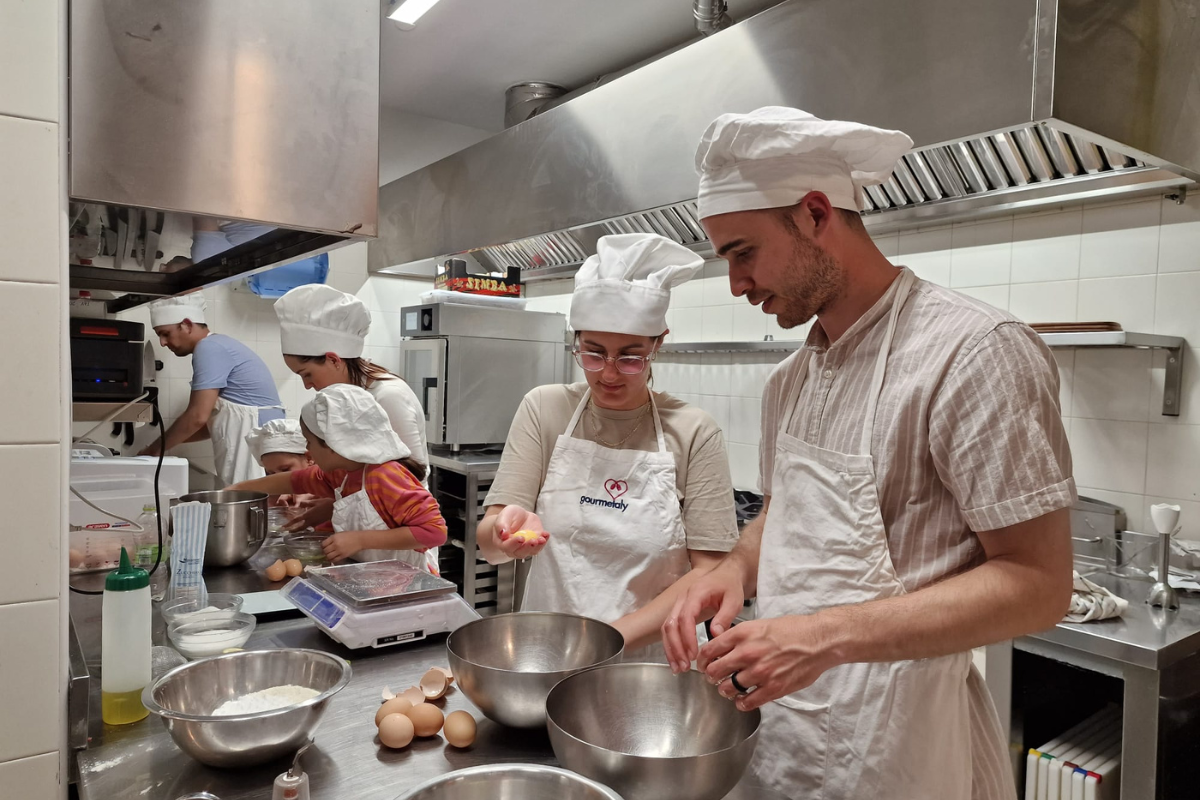 Cooking Class in Rome: Learn How to Make Gelato and Tiramisu in Semi Private Group  - Alojamientos en Roma